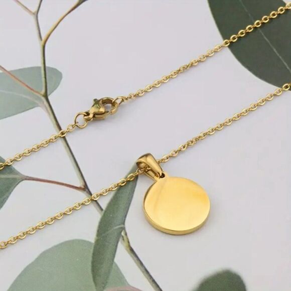 🔅🆕🔅18K Gold Plated Stainless Steel Pink Shell Decor Initial Necklace✨ - Picture 4 of 16